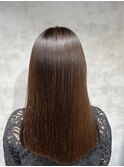 艶髪髪質改善ストレートロングスタイル