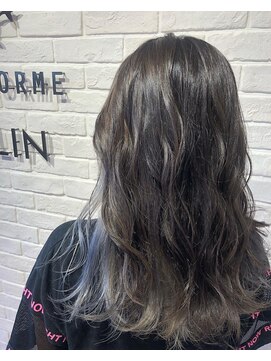 ヘア スパ ビューティー エールフォルム(HAIR SPA BEAUTY YELLFORME) 透明感グレージュカラー×インナーホワイトカラー