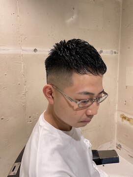 フランクスバーバーザスタンド(Frank’s barber the stand) スキンフェードクロップベリーショートF