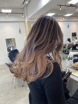 イェッカ パビル(YECCA pabil)&nbsp;筋感バレイヤージュベージュ（ブリーチ1～2回）