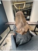 外巻き韓国ヘアミディアムレイヤー赤味消しベージュカラー◎