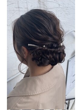 ハーティーモトヤワタ(hearty MOTOYAWATA) ニュアンスアレンジ×ダウンシニヨン