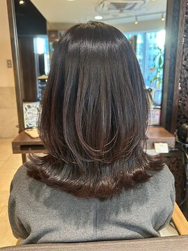 ヘアリゾート粋 ティガ 池袋店(tiga) 外ハネミディアム/深みブラウン/透明感カラー