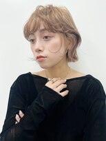 アルバム 渋谷パルコ(ALBUM) ホワイトグレージュショートくびれヘア顔周りレイヤー_29822