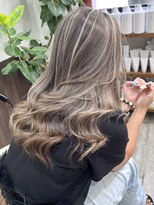 ベルヘアーデザイン 堺東(Belle hair Design)&nbsp;コントラストハイライト/外国人風/レイヤーカット/堺東