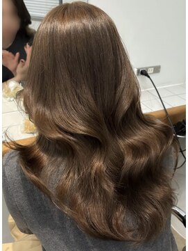 ミーナ バイ アーバン(Meena by urban.) 【stylist AIKA】透明感オリーブベージュ