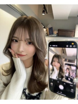 アリーズ(ALLYS) 似合わせレイヤー×透明感たっぷりのヘーゼルベージュ(奥田)