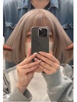 ウル(ulu)&nbsp;ハイトーン　ホワイトミルクティーグレー　名東区　ブリーチ