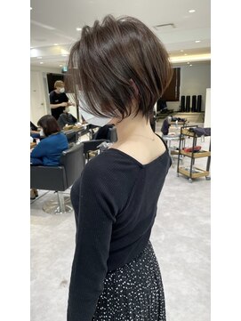 バンプ ギンザ(BUMP GINZA) 30代40代50代大人ショート髪型丸顔前髪なし似合わせ【安野】