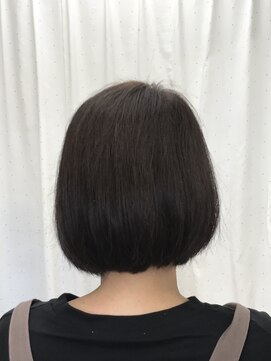 マロンショートボブ