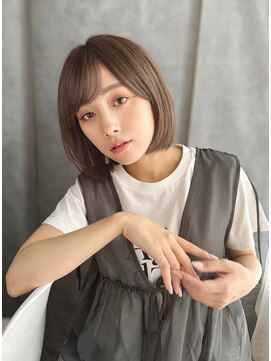 シャンティ 目白(SHANTi) 大人っぽショートボブ×アッシュカラー