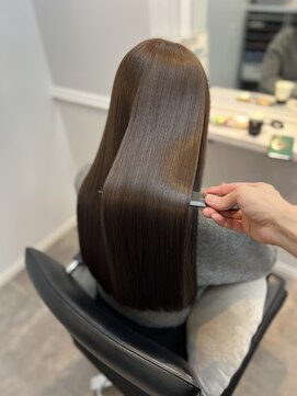 ウィステリア アネックス 銀座(WISTERIA ANNEX) ダークブラウン/ULTOWAトリートメント/髪質改善カラー/東銀座