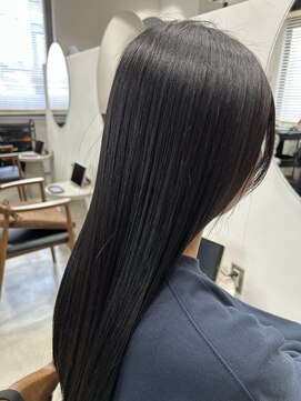 グラフ 立川(Graph.) 縮毛矯正 Aujua髪質改善トリートメント