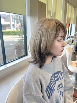 アース 郡山コスモス通り店(HAIR&MAKE EARTH) ミルクティーベージュ×インナーカラーミディ