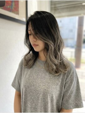 アッシュ 川崎店(Ash) グラデーションカラー　グレージュ　ブリーチあり
