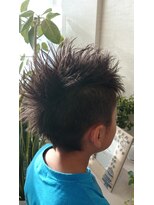ヘアコンシェル ミューオン(Hair conciel μ+) ネイマール風ハード2ブロック