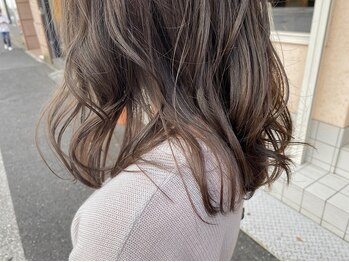 リアン アムール(Lien・amour hair make)の写真/《アルパーク横/駐車場有》低刺激でありながら柔らかな色合い＊頭皮と髪に優しいダメージレスな艶カラー♪