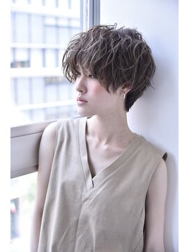 ボンドバイテトテ 三宮元町(BONDbytetote) スパイラルウェーブ×ツヤ感