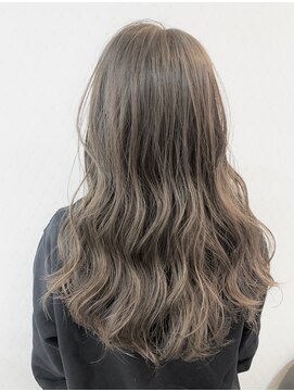 ファブ 銀座(fav) ケアブリーチハイライト・スモーキーグレージュカラー