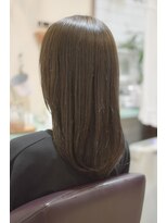 アナザードア(another door)&nbsp;オリーブベージュ　髪質改善したかのようなサラサラヘア