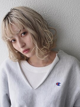 エラ(ELLA) ELLA中目黒◆抜きっぱなしケアブリーチハイトーンカラー