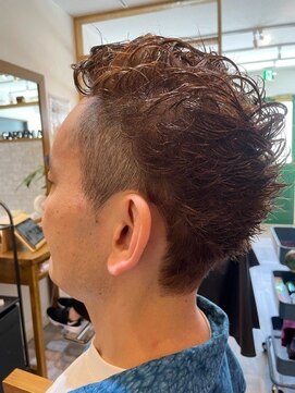 ガーデニア(GARDENIA) くせ毛ツーブロック