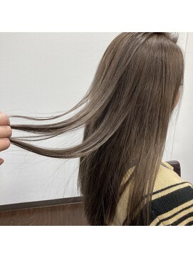 ヘアルーム ウキ グレージュカラー