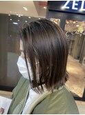 ナチュラル外はねボブ