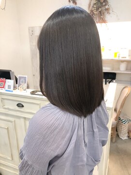 アムプリエ(Ame briller) ミディアムスタイル☆うる艶ストレート