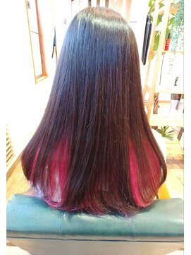 フェリスディーレ (Felice Deele) インナーカラーピンク