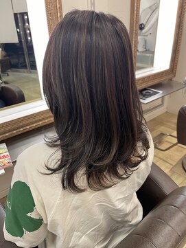 コワファースト 大分(COIFF1RST) 陰影グレージュカラー