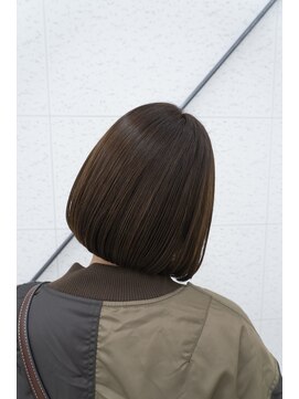 ビーヒアナウ N゜03 金沢駅西店(BE HERE NOW) ナチュラルボブ-切りっぱなしボブ-ストレートボブ20代30代40代