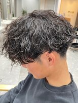 フゥ 宇都宮(FeU)&nbsp;波巻きパーマツイストスパイラルパーマメンズマッシュパーマ