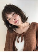 7トーン /ブラウンベージュ / ミディアムボブ
