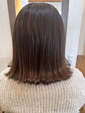 エメバイサワ(Aimer by sawa) 大人可愛いストレートくびれボブインナーカラー肩ライン外ハネ