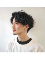 レア シナモ(rea cinnamo)&nbsp;メンズスタイル×カジュアルパーマ