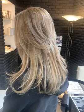 ヘアーアンドカラー ルジャルダン 葛西店(le jardin) ハイトーングレージュとホワイトメッシュ