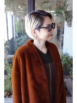 トゥリル(trueal) 大人女性でもハイトーンカラーを楽しみましょう！