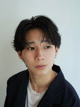 レタッチバイフィフス(RETOUCH by fifth) 原宿ルーズパーマ波巻きツイストスパイラルパーマセンターパート