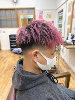 ヘアスタジオ ロメオ(hair studio Romeo) ピンク×ローフェード