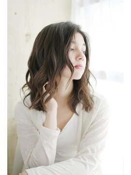 オティアプラスエヌ(OTTIA+n) 20代30代40代　ほつれ無造作ロング【松山】