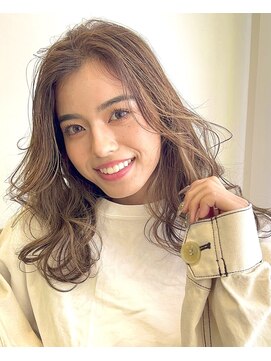 ドルチェ 梅田(Dolce) 【Dolce梅田】ミディアムレイヤー_センターパート