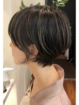 ネックス 表参道本店(nex) 【nex表参道】ショート ハイライト 白髪ぼかし ベージュ 西田