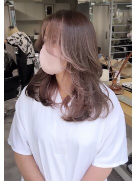 レディアル 大宮(REDEAL ope.) レイヤーカット デザインカラー ハイライト