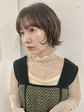 アンリ(Henri) 【かしむらゆうか】透明感たっぷりベージュ×マッシュウルフボブ