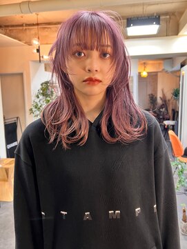 カルテ(QUARTE) ウルフミディアム　ピンクラベンダー　顔まわりレイヤー