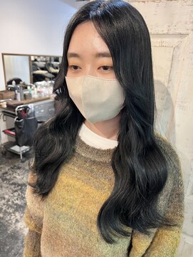 トロニー(TLONY) エクステカラー　ブルーブラック　stylist/miaki