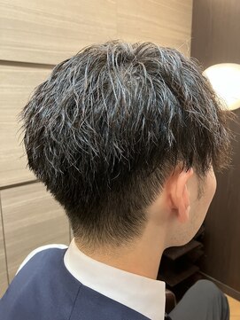バーバーリング メソッド(BARBERING METHOD) ゆるふわパーマと2ブロック