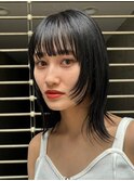 顔周りレイヤーカットくびれヘアミルクティーベージュカラー