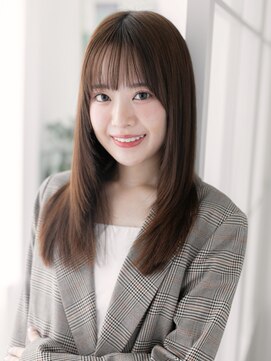 アイユー(ii+U) ストレート　髪質改善　レイヤー